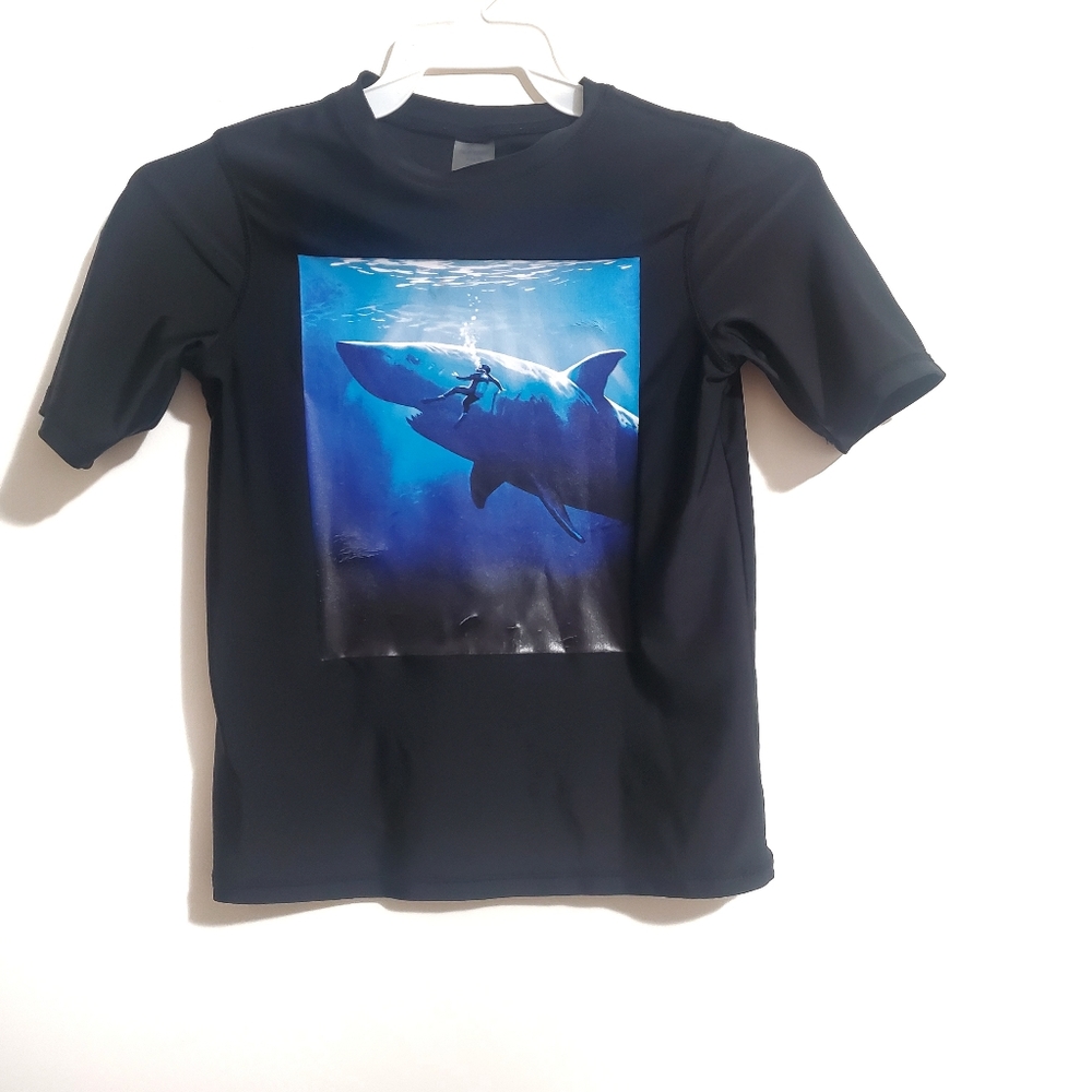 4for20!! Old Navy shark rash guard size small